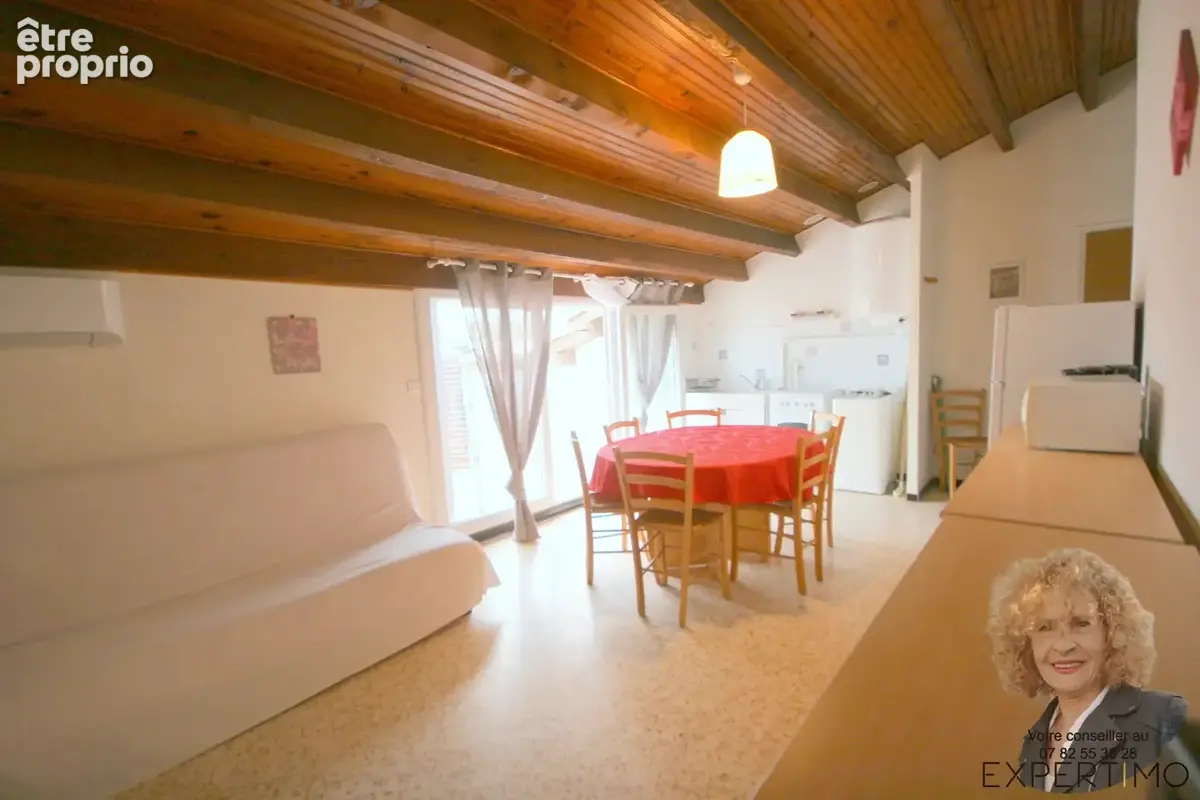 Appartement atypique   dernier étage   grande terrasse tropézienne - photo 3