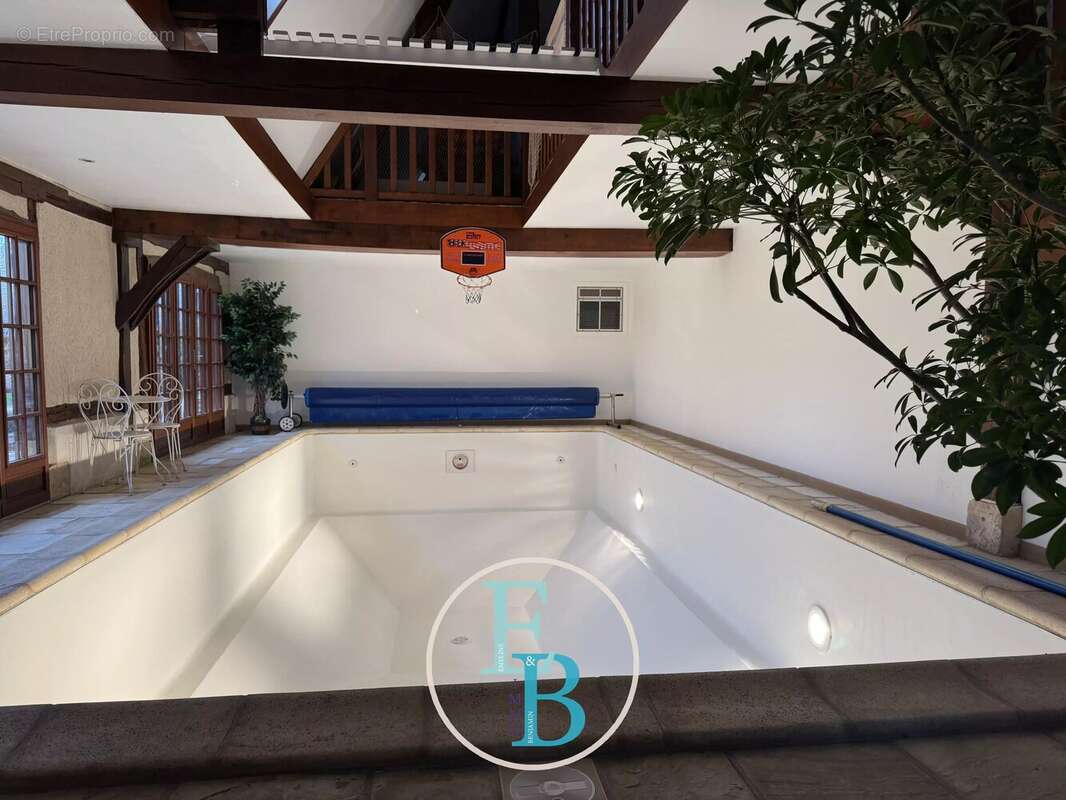 Maison à LE NEUBOURG