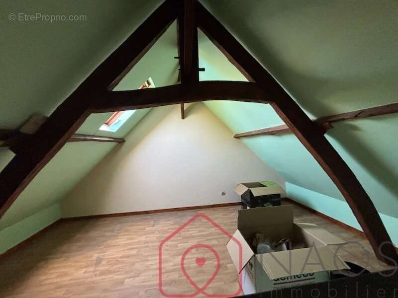 Maison à NESLE-L&#039;HOPITAL