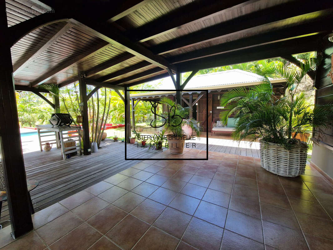 Maison à CASE-PILOTE