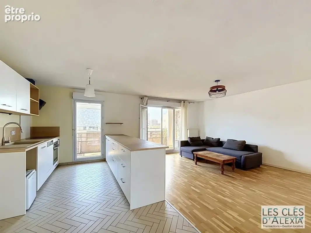 EXCLUSIVITÉ – T4 avec balcon et cave – Villeurbanne - photo 1