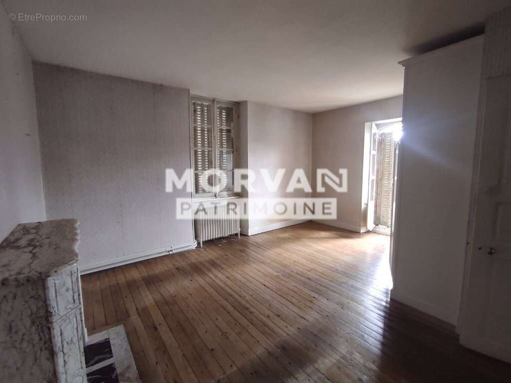 Maison à CHATEAU-CHINON(VILLE)