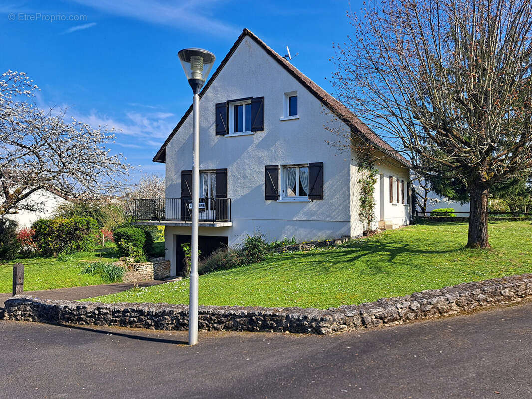 Maison à CHATELLERAULT
