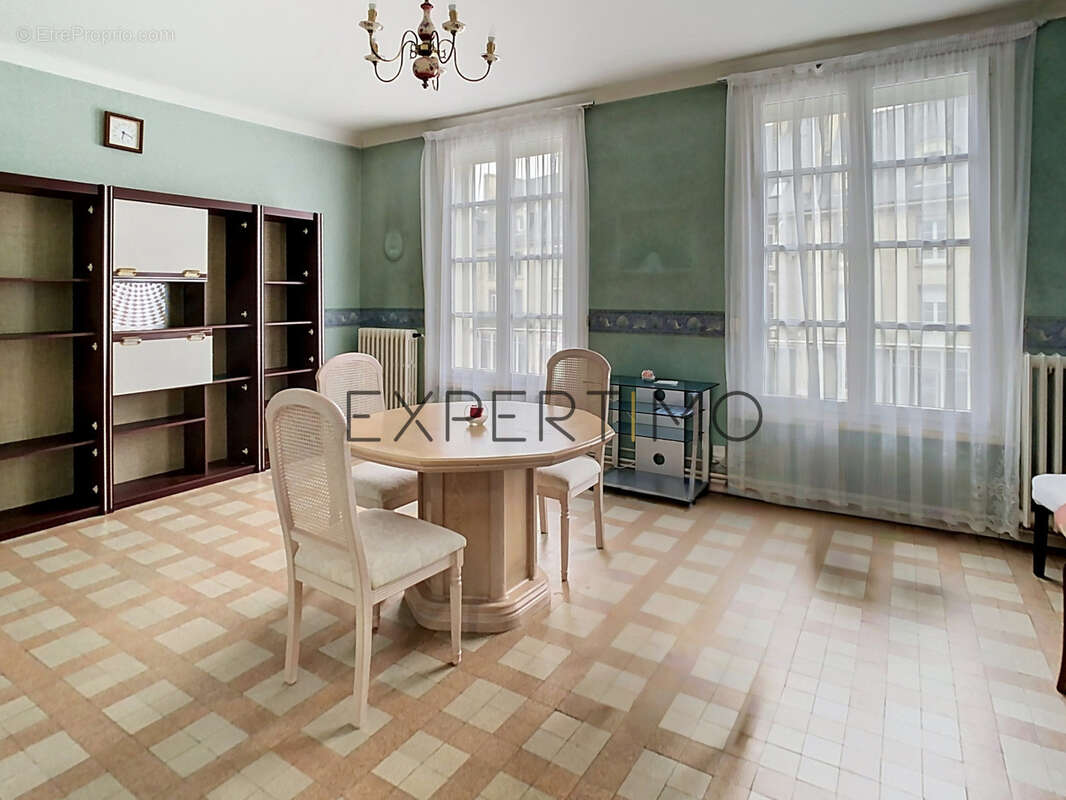Appartement à MONTAMY