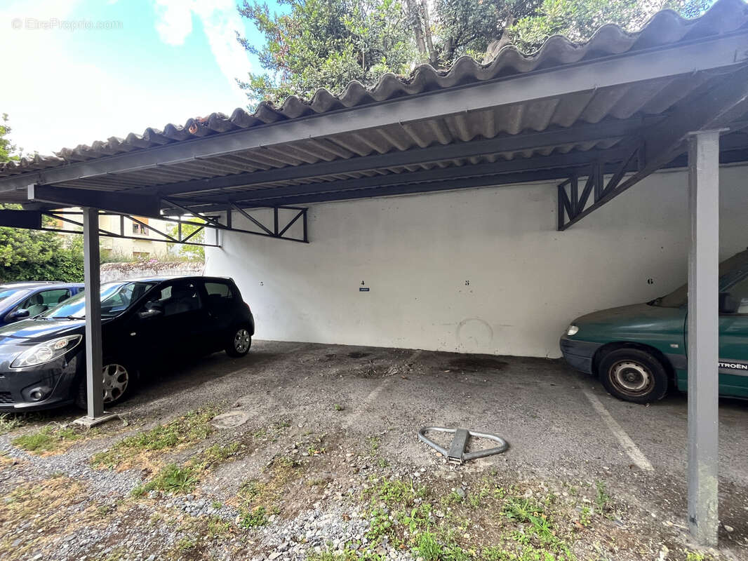 T3 pau / parking - photo 11