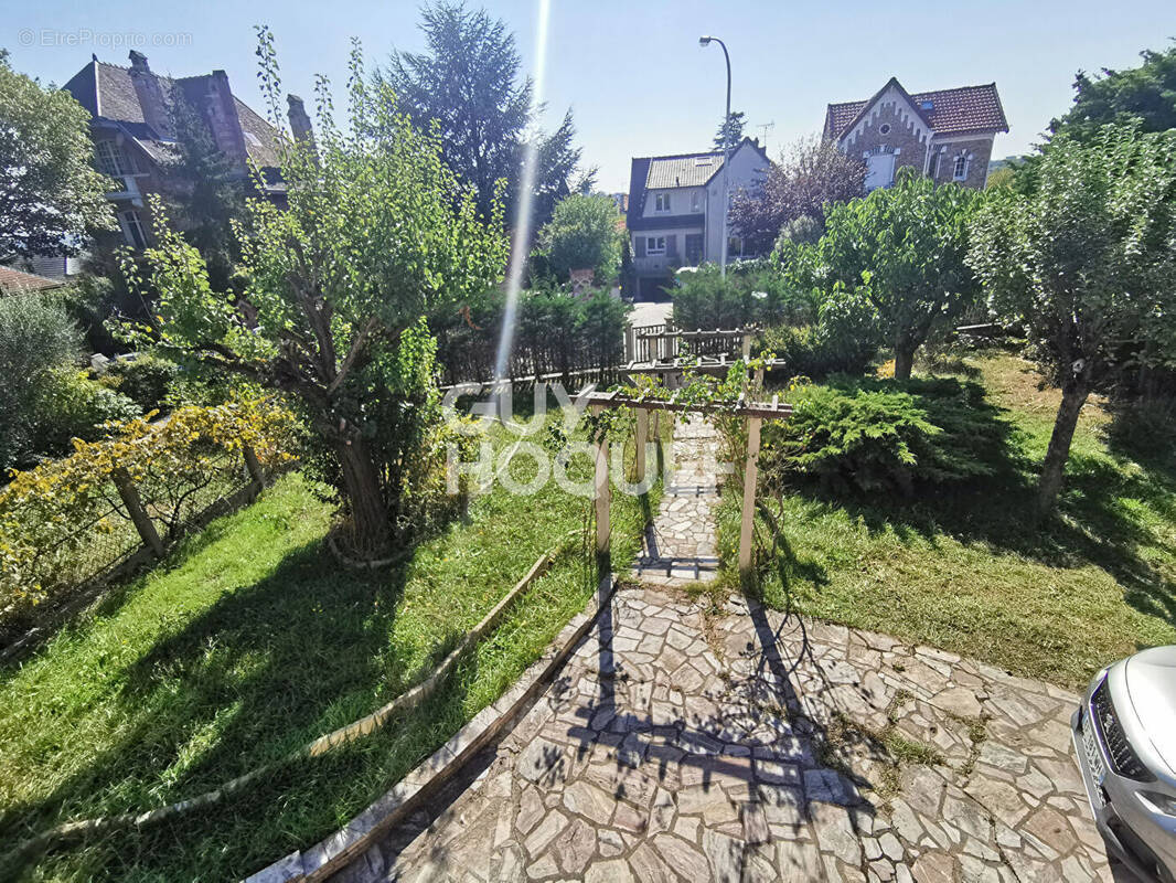 Maison à ROSNY-SOUS-BOIS