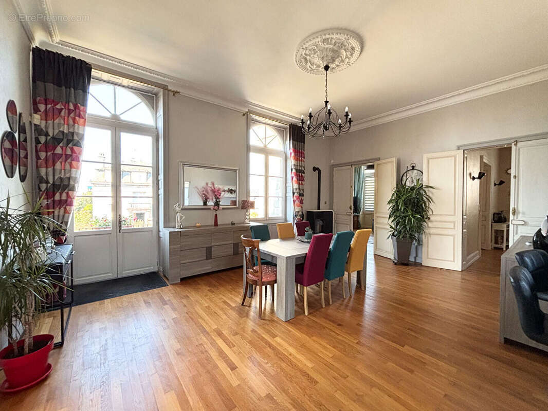 Maison de maître en Brasier 230m² Brive centre 5 chambres cabinet 110m2 - photo 8