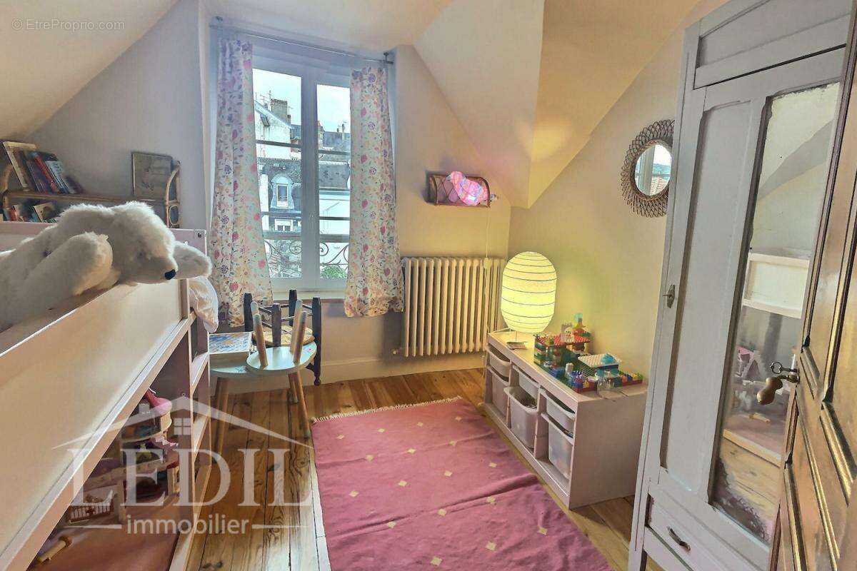 Élégant duplex de caractère avec terrasse et vue sur les montagnes - photo 5