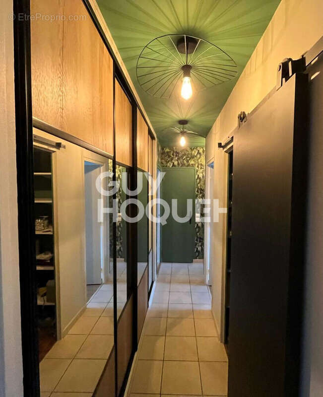 Appartement à OULLINS