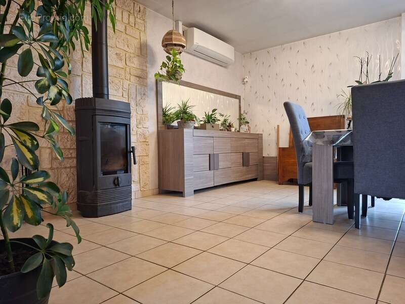 Maison à FRESNAY-SUR-SARTHE