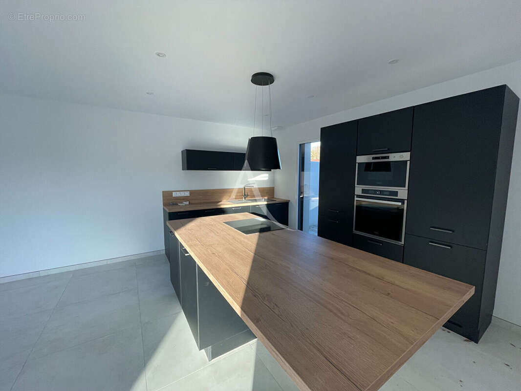 Maison à SAINT-HILAIRE-LA-FORET