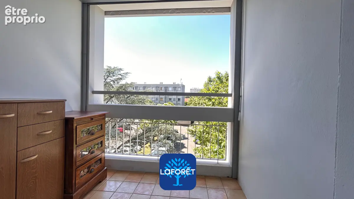 Appartement Saint Priest 3 pièce(s) 72 m2 - photo 8