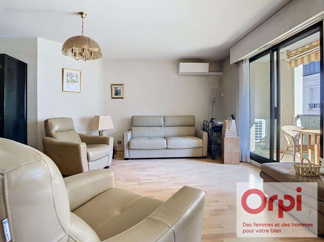Appartement à ISSY-LES-MOULINEAUX