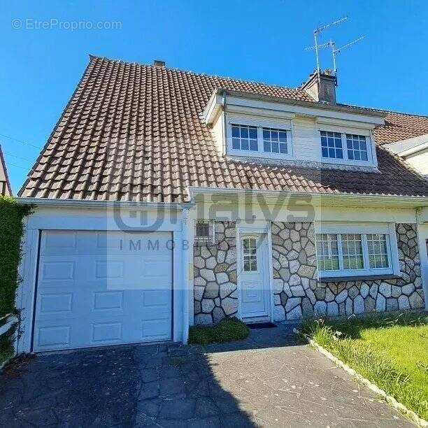 Maison à LONGUENESSE