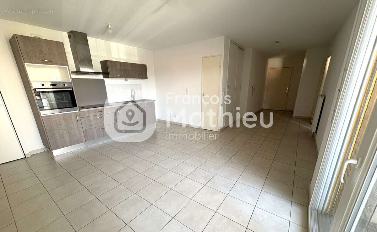 Appartement à SAINT-ANDRE-DE-CORCY