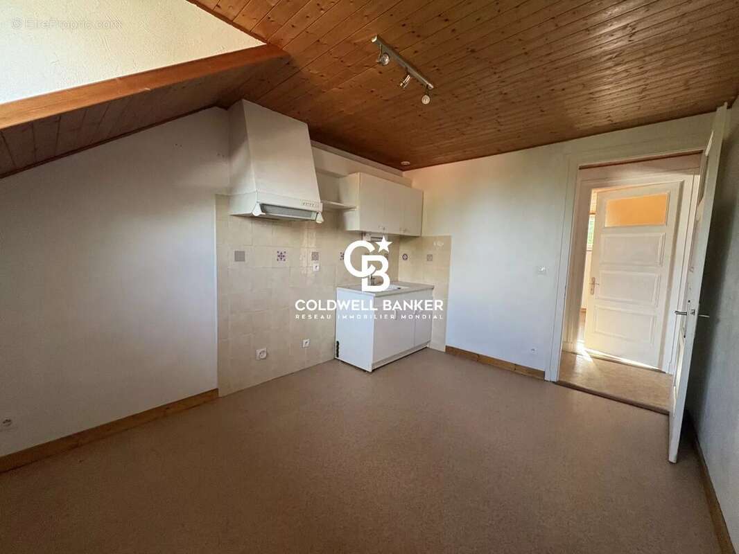 Appartement à SAINT-CERGUES