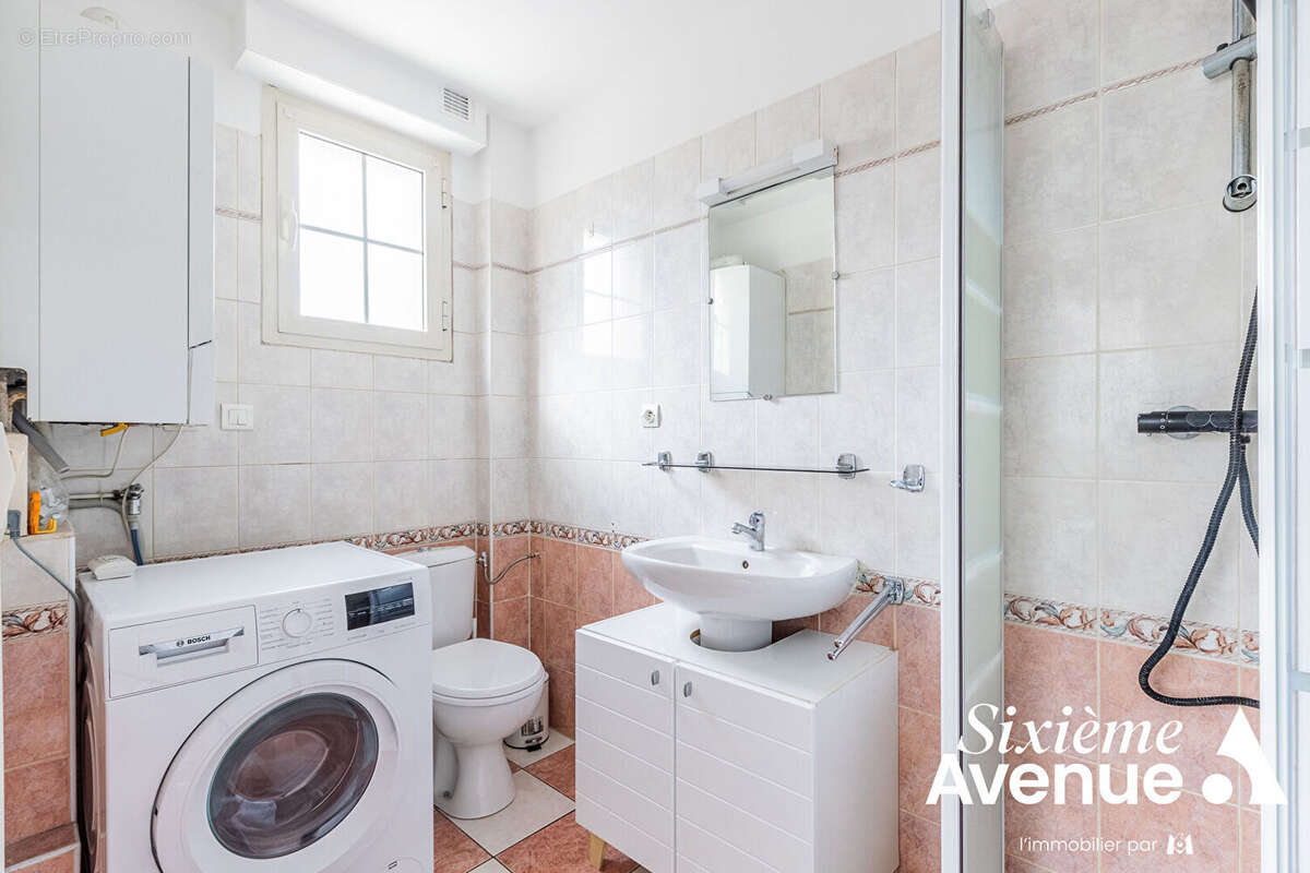 Appartement à PARAY-VIEILLE-POSTE