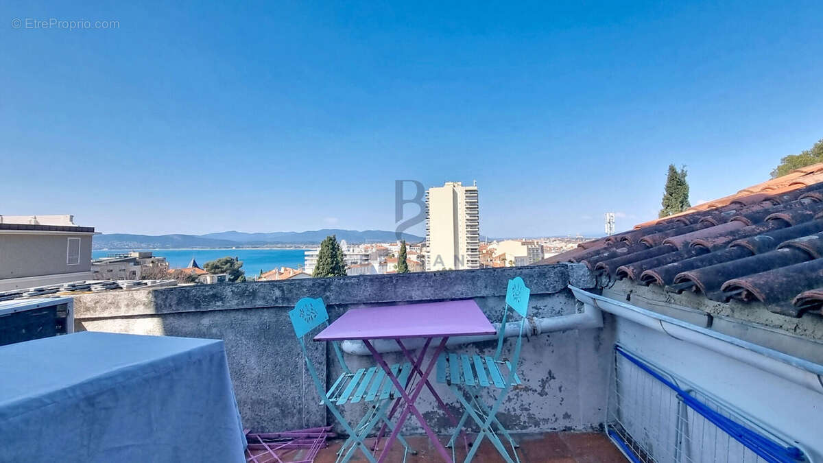 Appartement t2 centre ville st raphael calme vue mer imprenable - photo 9