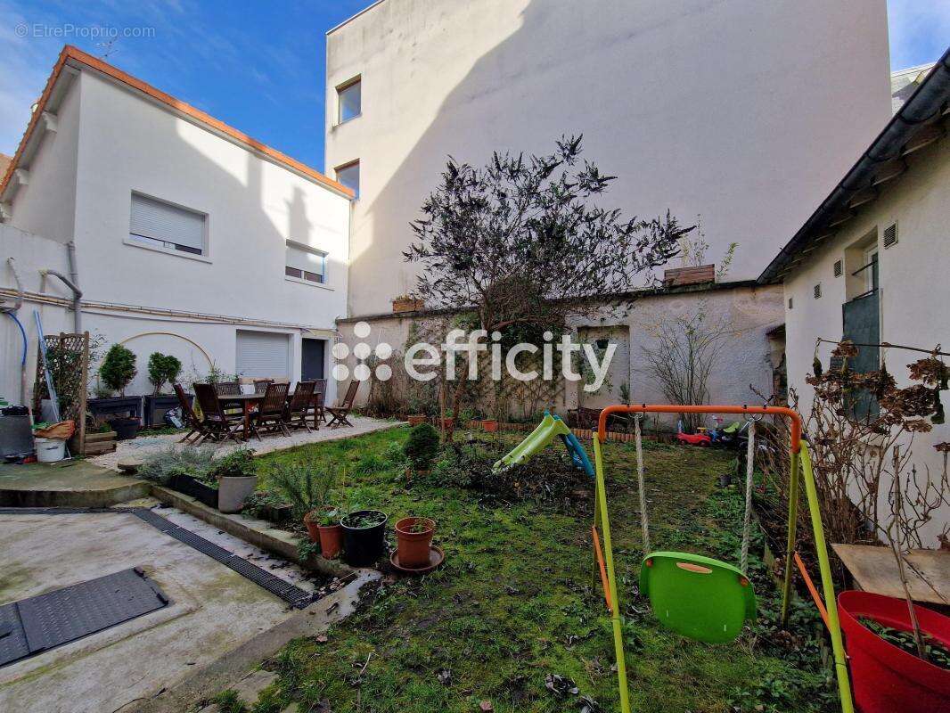 Appartement à ASNIERES-SUR-SEINE
