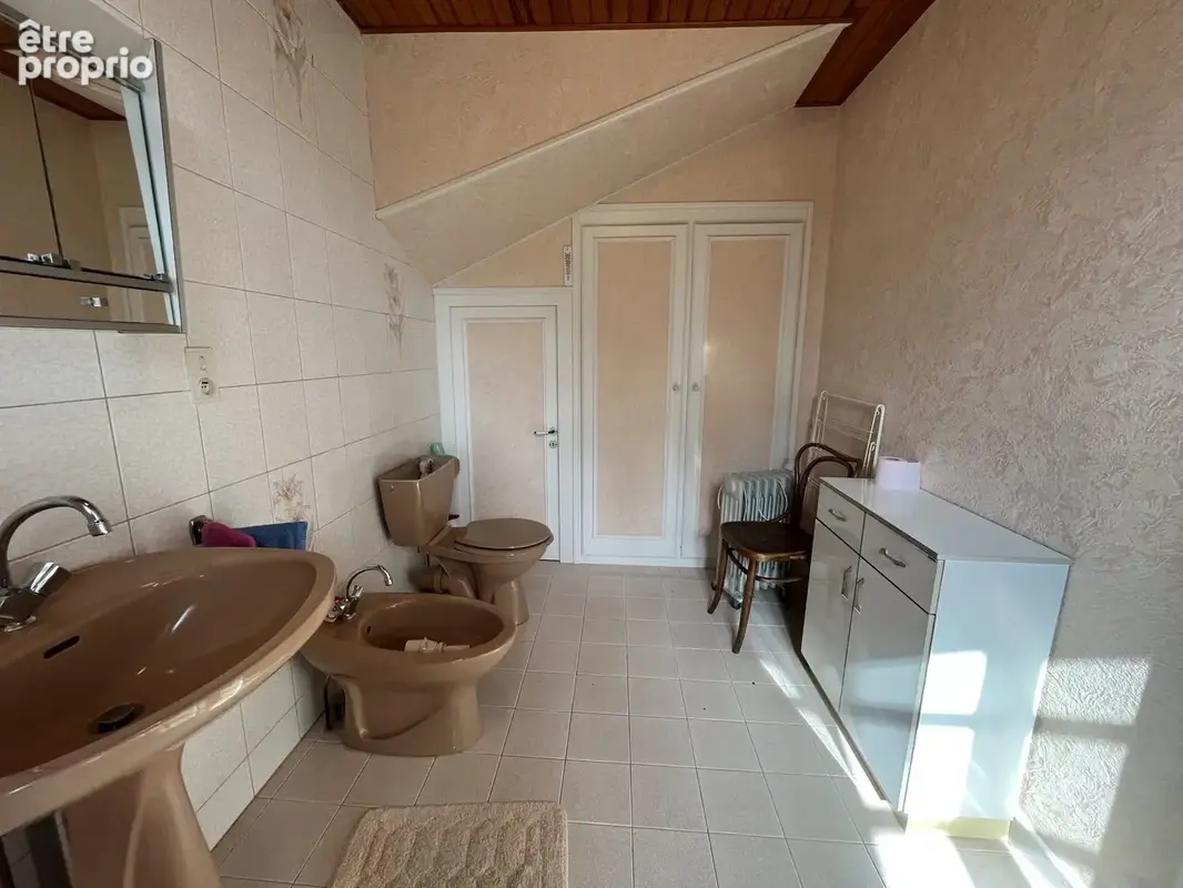Maison 90 m² à Allanche  - photo 8