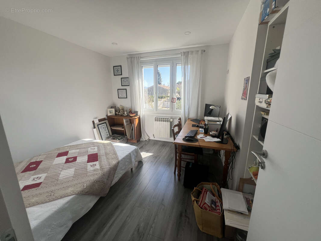 Maison à GUILHERAND-GRANGES