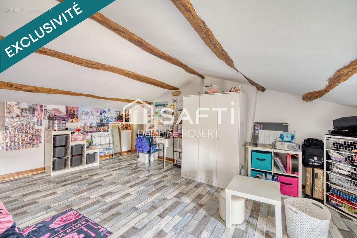 Maison 125 m² à Montpellier-De-Medillan  - photo 9