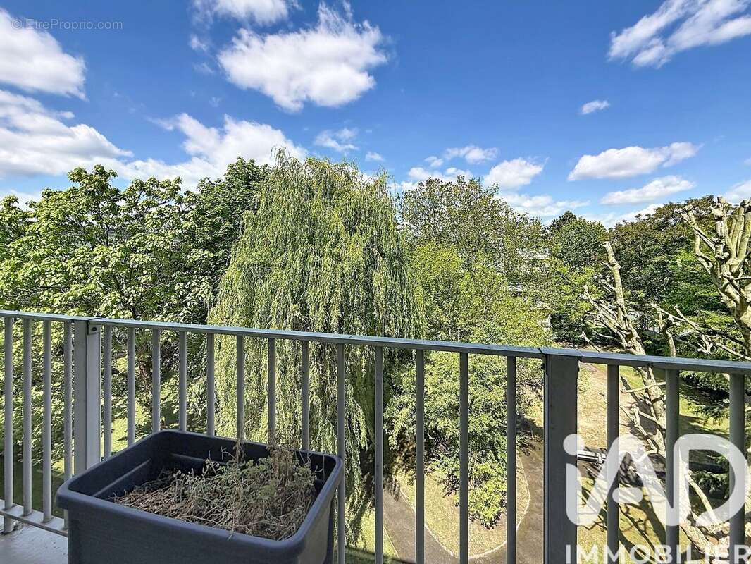 Photo 3 - Appartement à LE PLESSIS-TREVISE