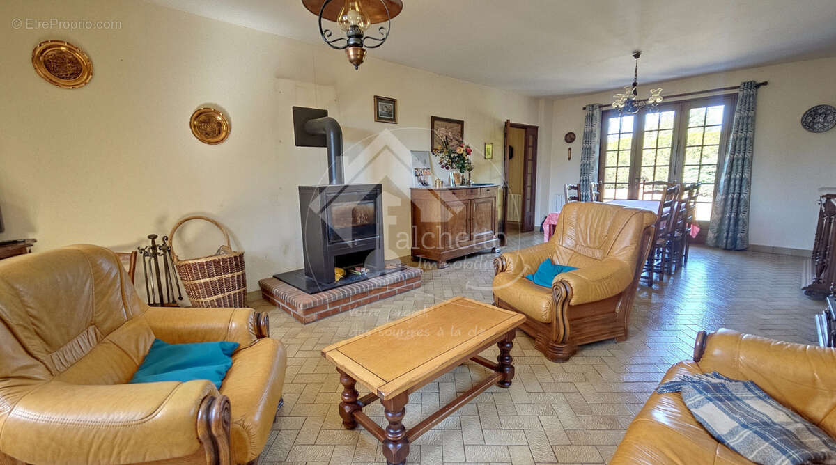 Maison élevée sur sous-sol - Saint Léon - photo 8