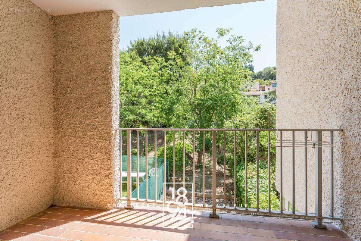 Appartement à SAINT-CYR-SUR-MER