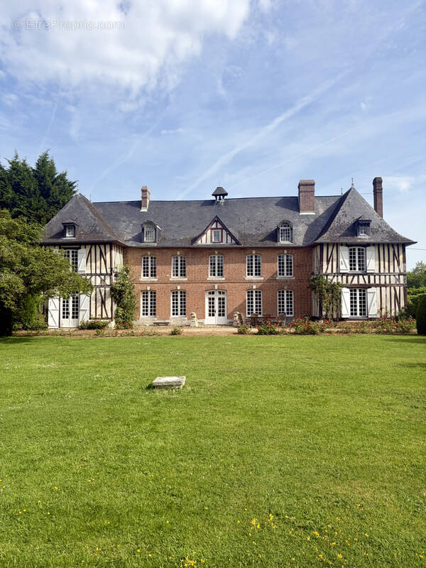 Maison à BOSC-GUERARD-SAINT-ADRIEN