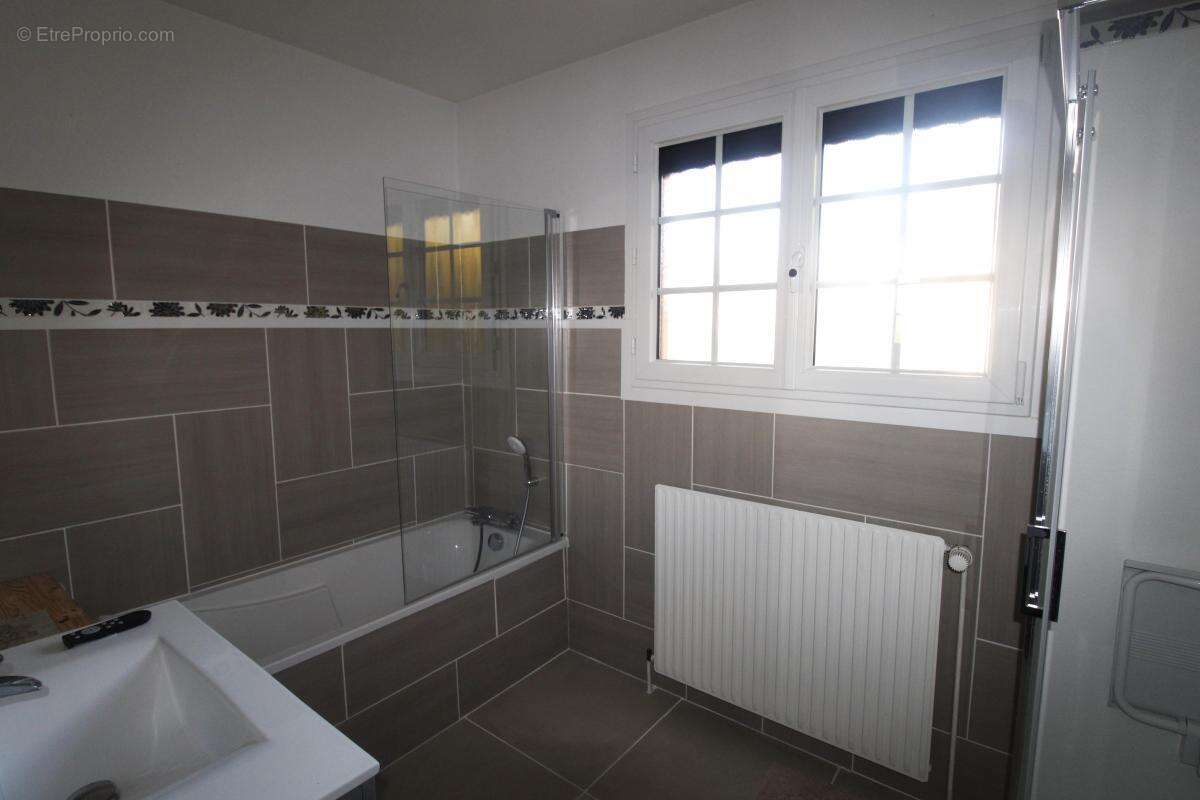 Maison à LE THILLOT