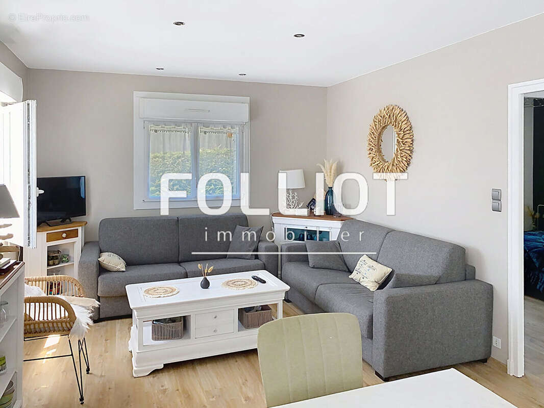 Maison à SAINTE-MARIE-DU-MONT