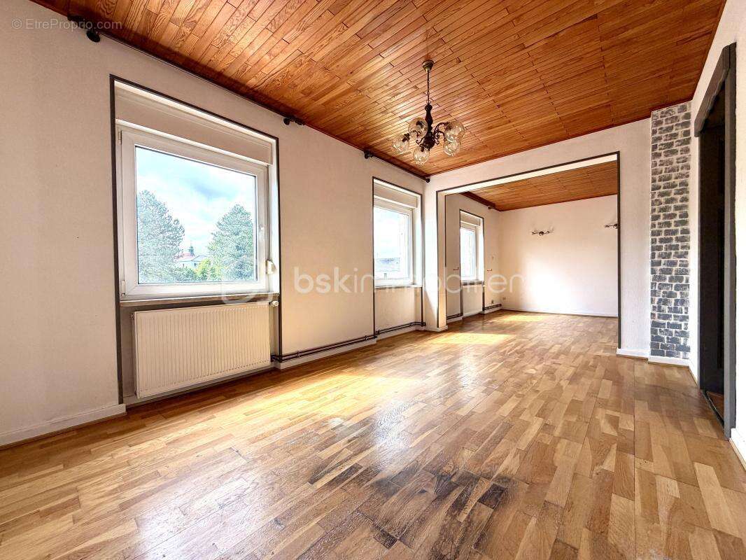 Appartement à PUTTELANGE-AUX-LACS