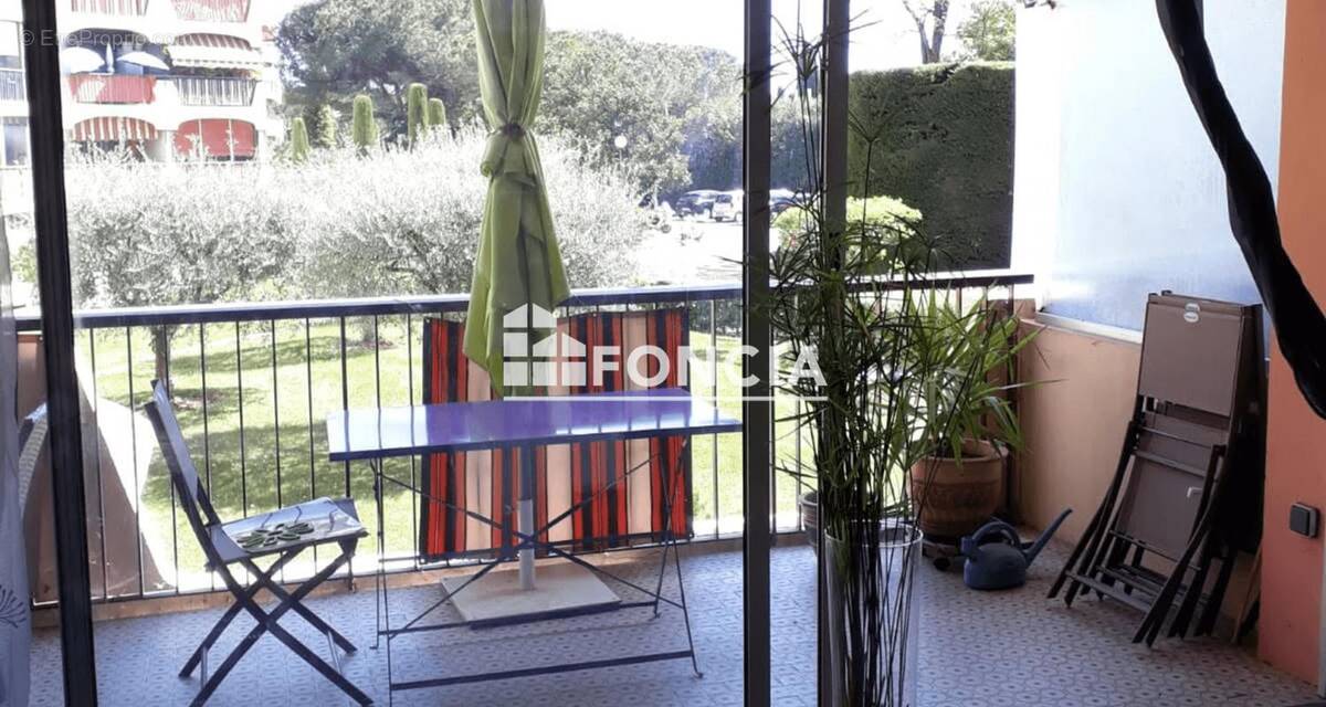 Appartement à MANDELIEU-LA-NAPOULE