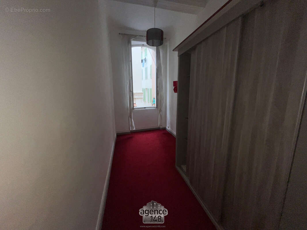 Appartement à MARSEILLE-2E