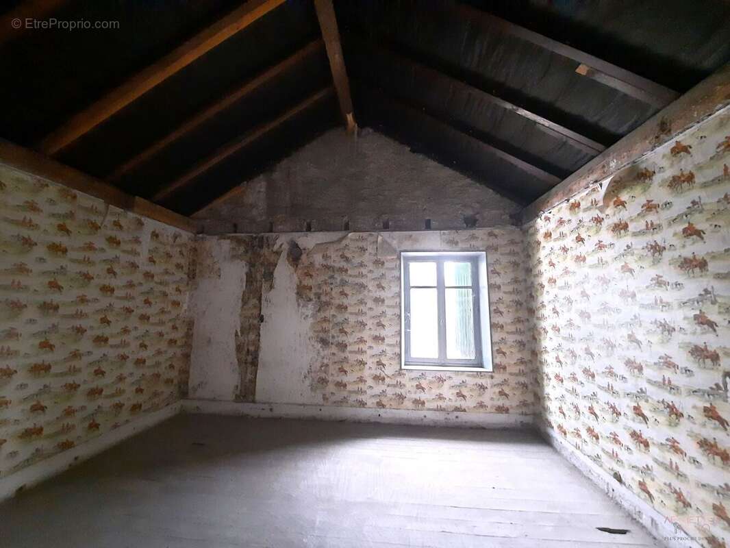 Appartement à FRESSE-SUR-MOSELLE