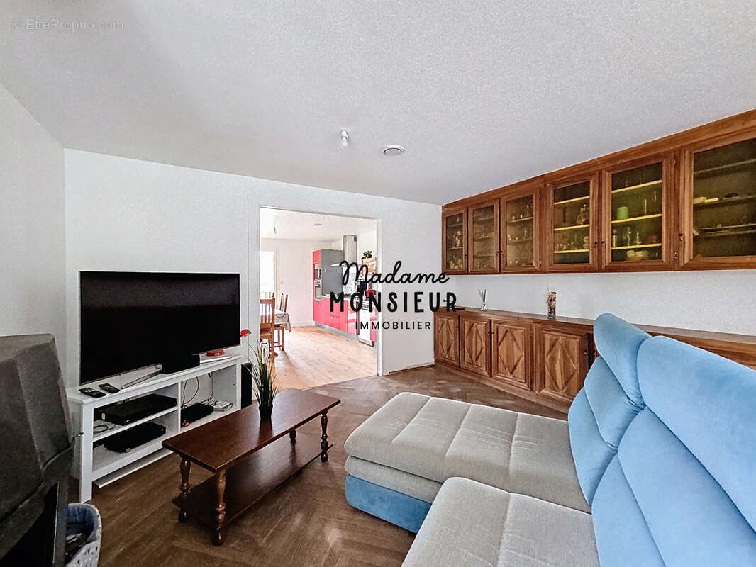 Maison à SAINT-MARCEL-BEL-ACCUEIL