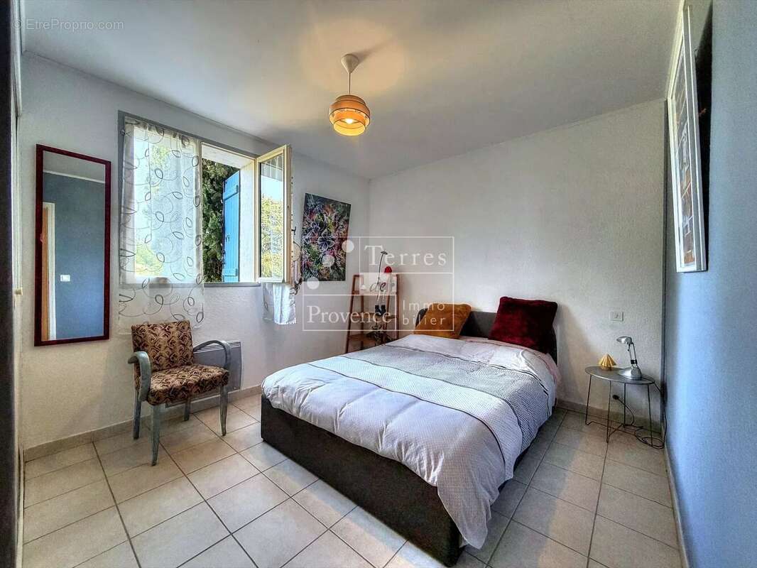 Maison à REGUSSE