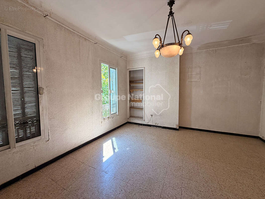 Appartement Beaucaire 4 pièce(s) 120 m2 - photo 8