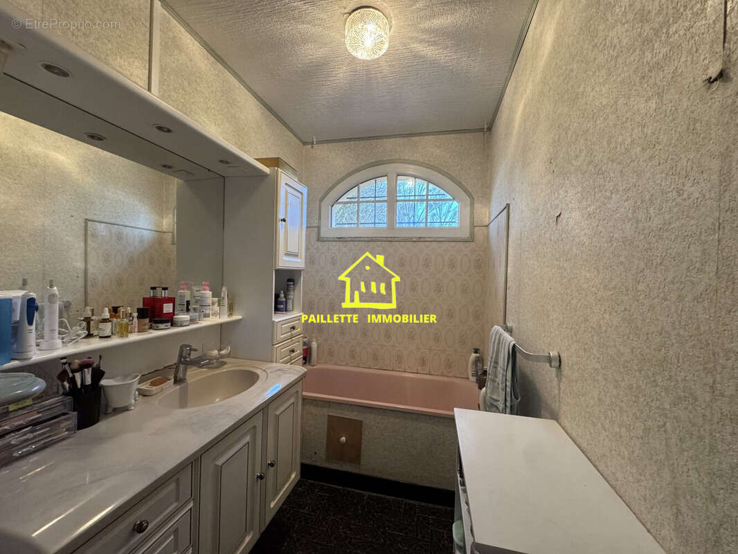 Maison à SAINT-ROMAIN-DE-COLBOSC