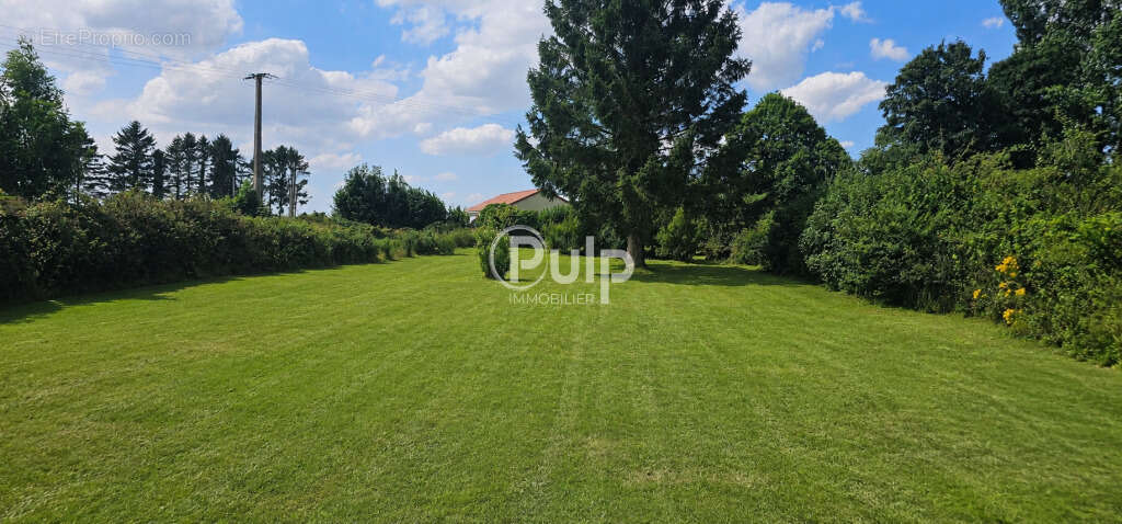 Ancienne fermette à rénover à Bonnières avec plus de 1 600 m² de terrain - photo 4