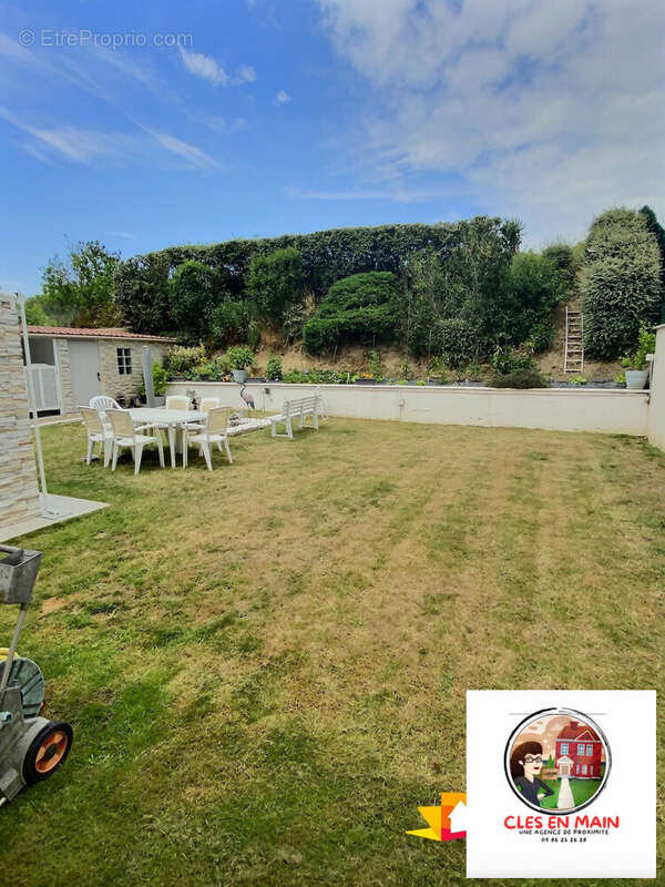 33 - Maison à BRUYERES-SUR-OISE