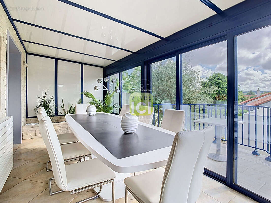 Maison familiale de 125 m² avec piscine chauffée et jardin exotique sans vis-à-vis - photo 8