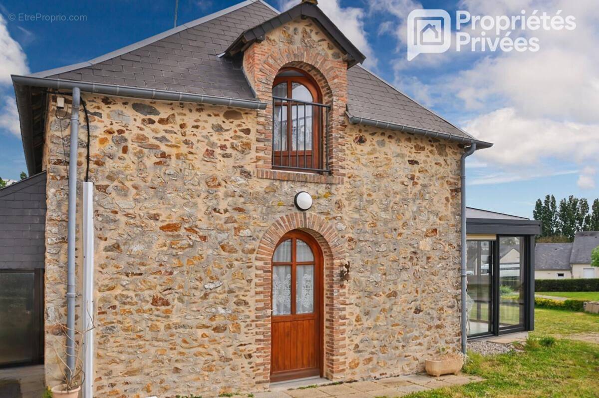 Maison à AHUILLE
