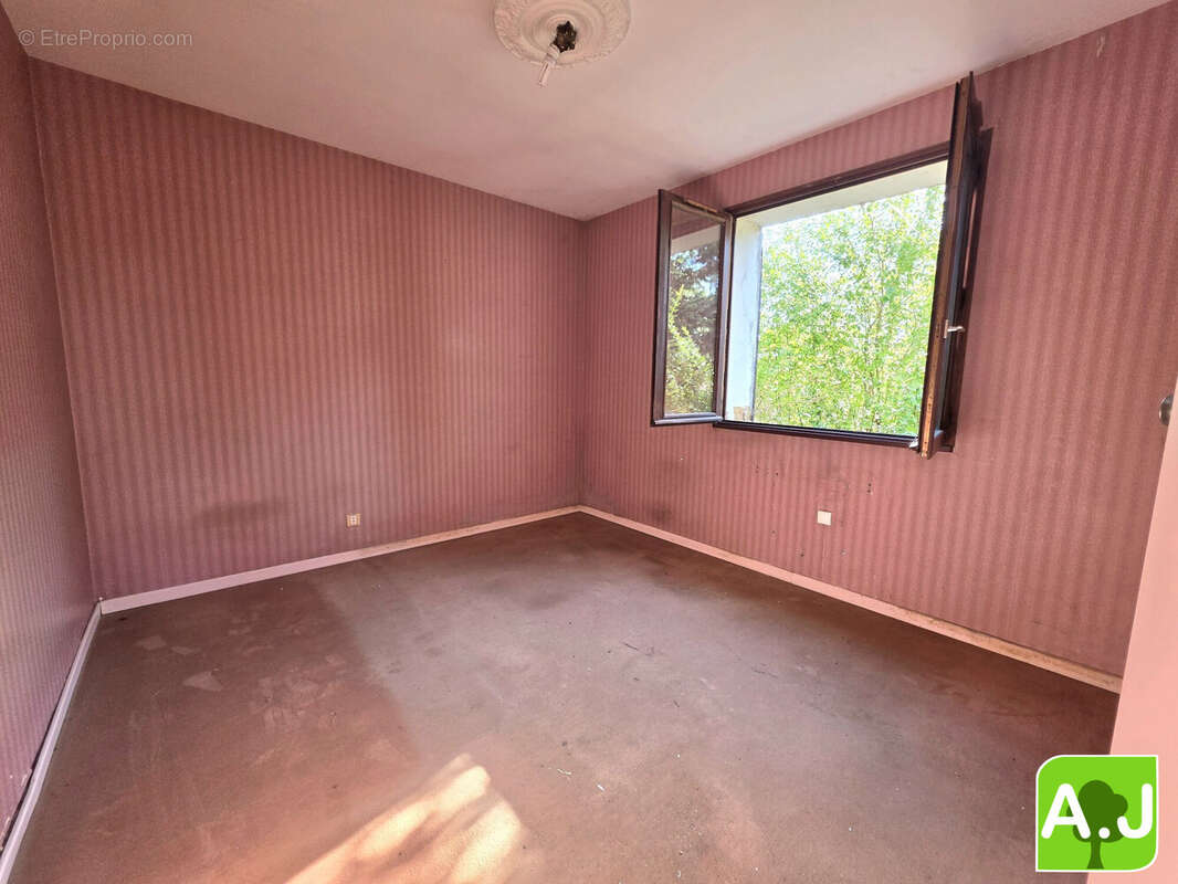 Maison 143 m² à Ezy-Sur-Eure  - photo 9
