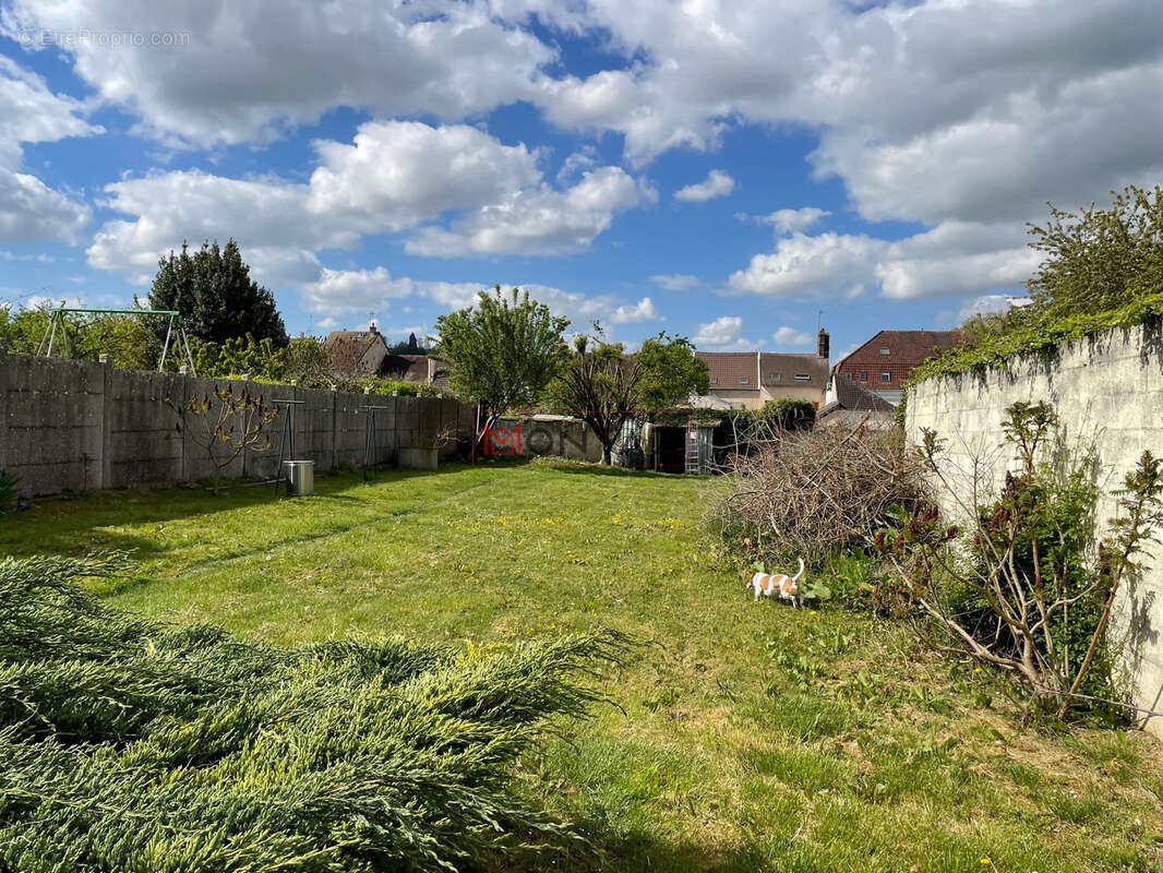Maison à LA FERTE-GAUCHER