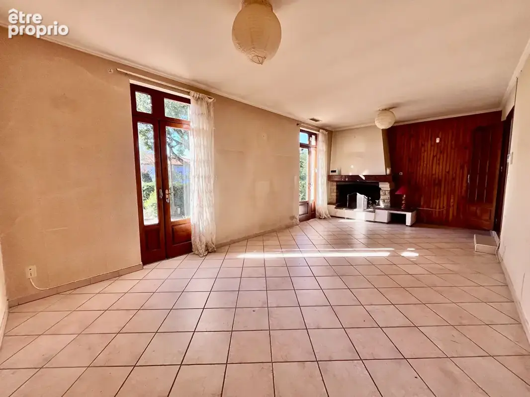 Secteur Villeneuve-sur-Lot, découvrez cette maison de plain-pied de 147 m², comprenant également un appartement indépendant, le  - photo 5