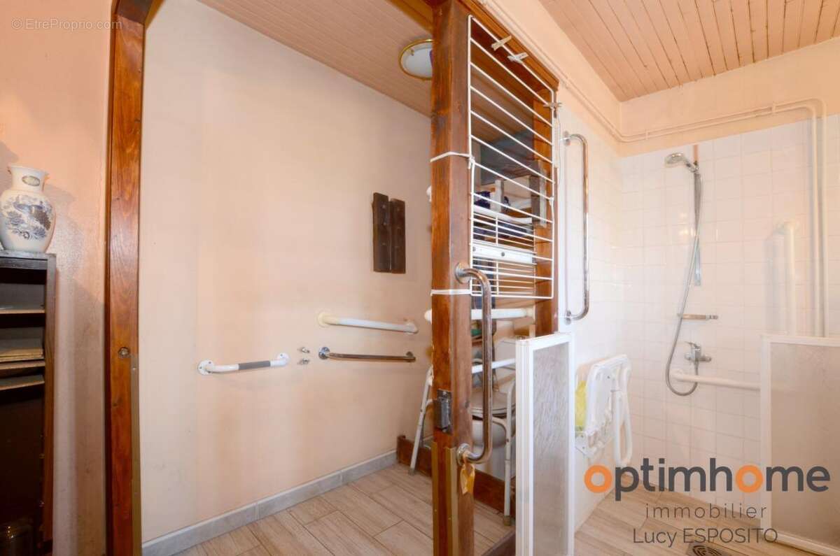  Ensemble immobilier avec énorme potentiel – Nieuil (Charente)  - photo 6