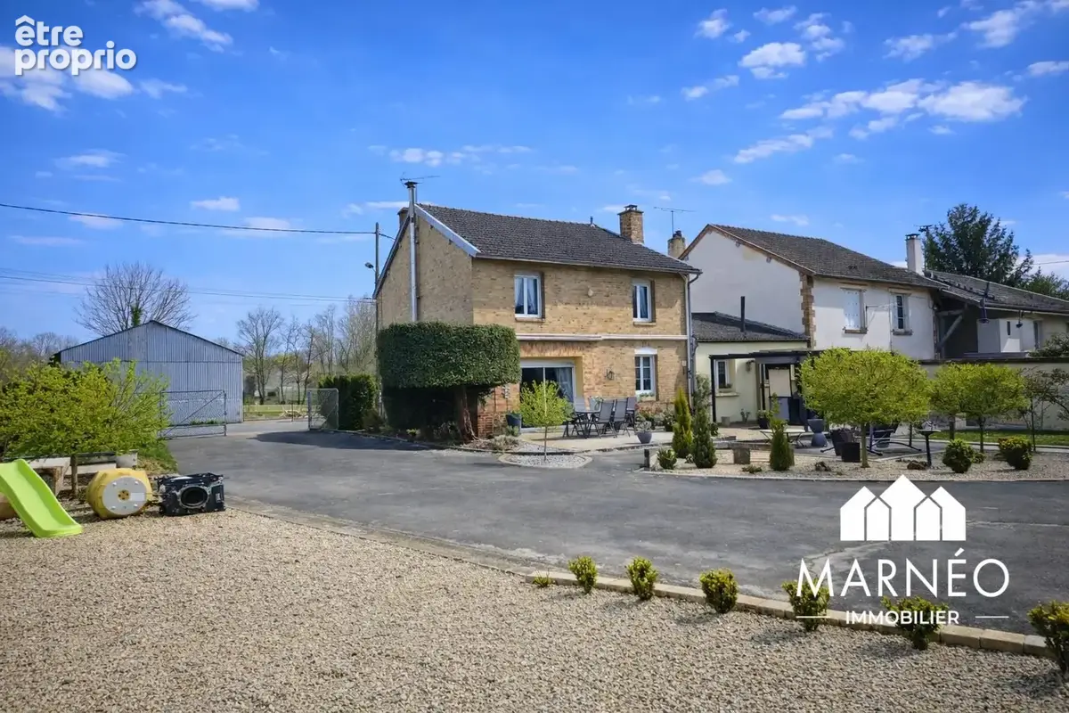 Maison 6 pièces 164 m² à vendre à Souain-Perthes-Les-Hurlus (51600) - photo 1