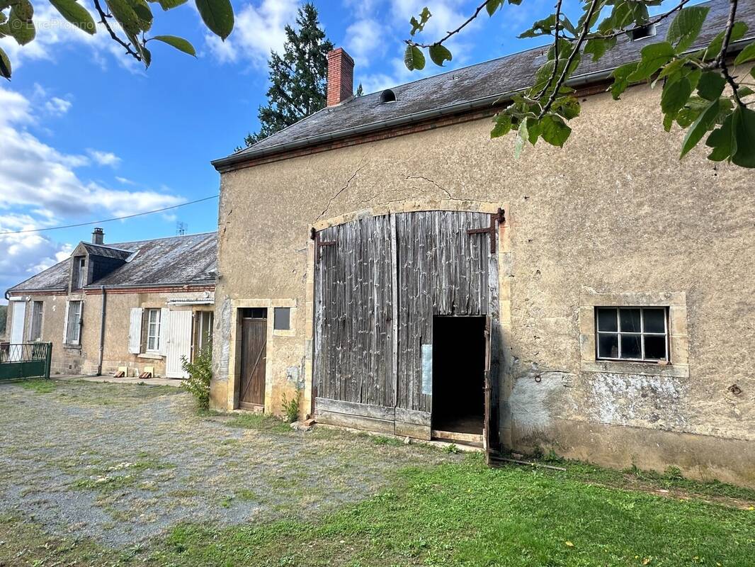 Maison à SARZAY